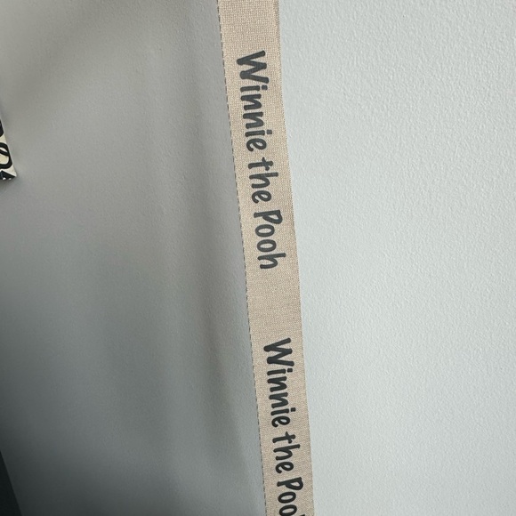 Disney Winnie the Pooh Beige Sherpa Tote with Red Scarf Accent - Picture 6 of 6